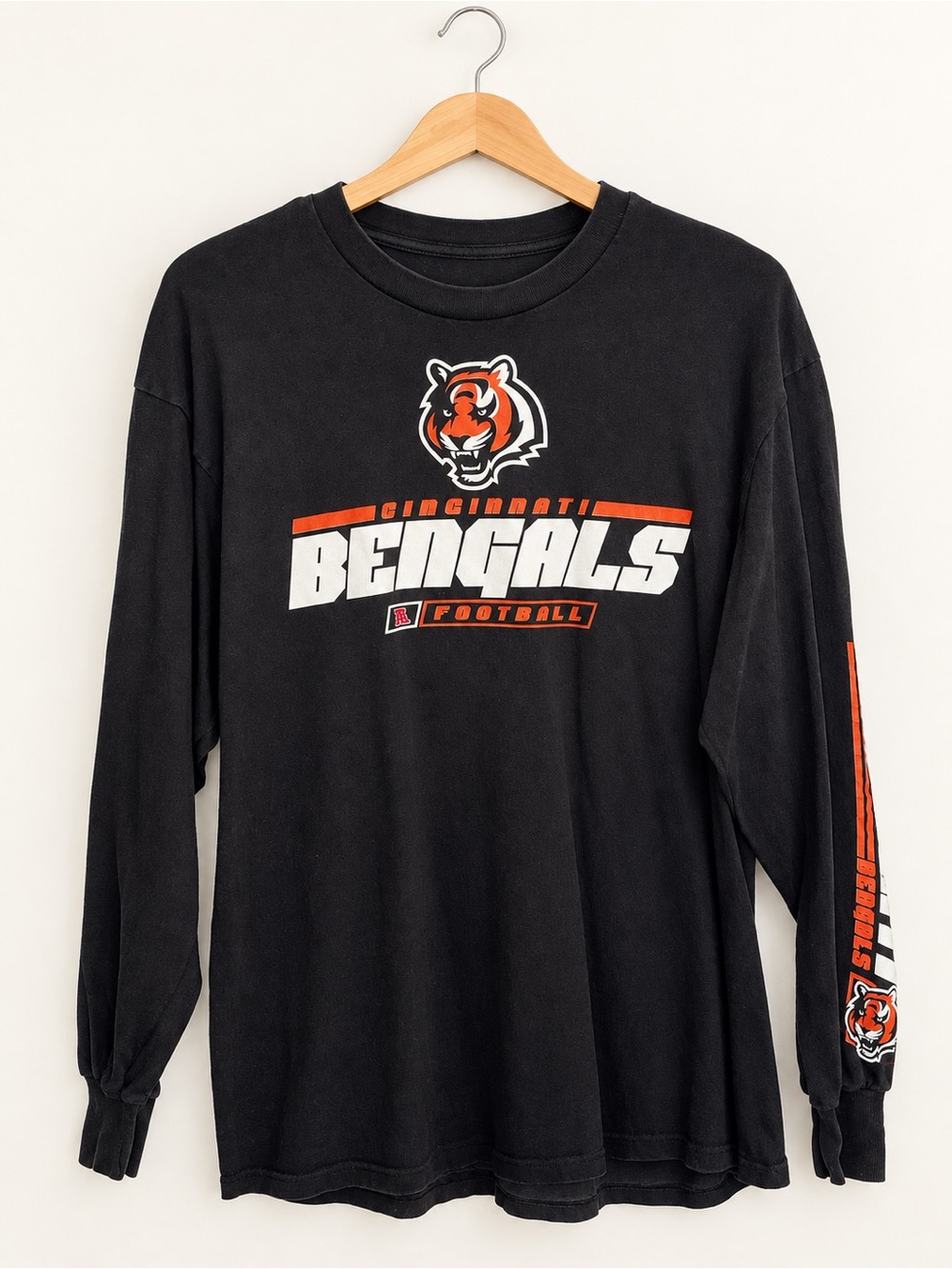 NFL Cincinnati Bengals Black Long Sleeve Graphic Tee size XL